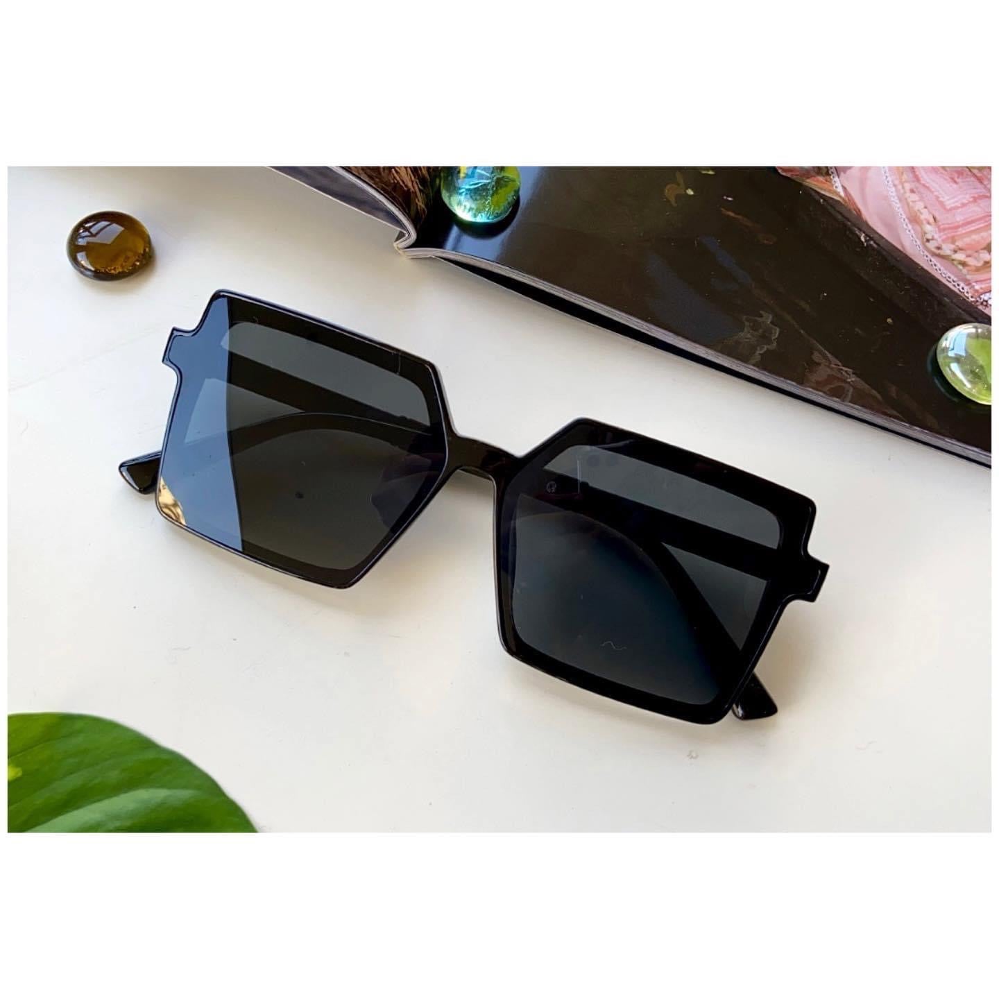 Buy Sunglasses Online at Affordable Prices in Pakistan -EYEWATCH STORE