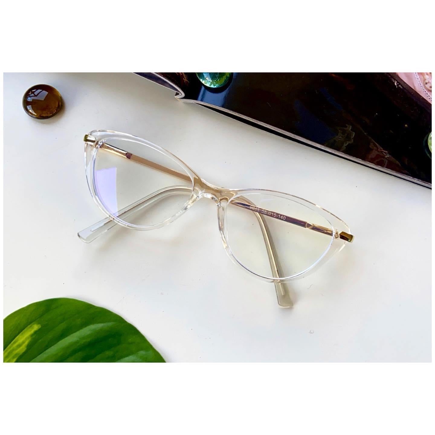 Translucent Frames Eyewatch - Buy Eyeglasses Online in Pakistan – EYEWATCH